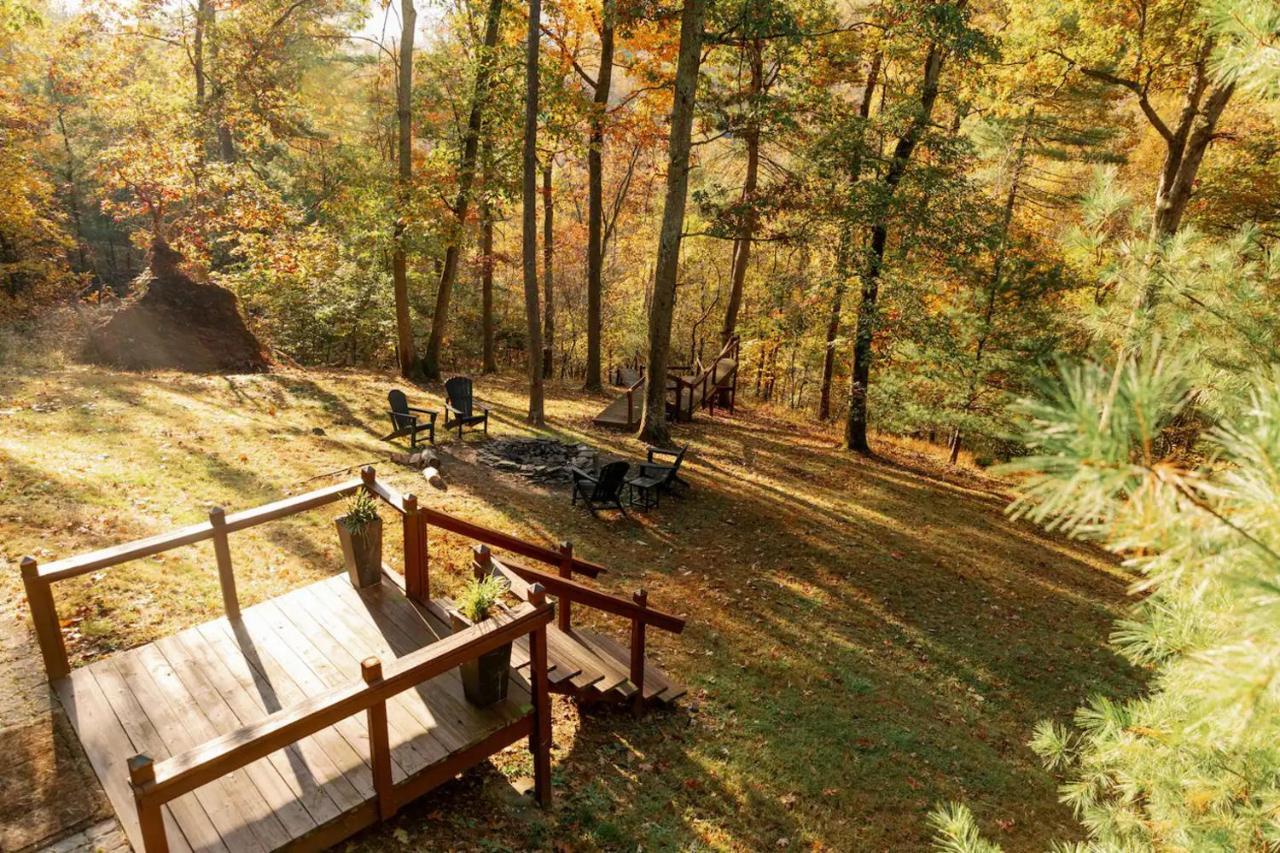 버클리 스프링스 Hot Tub Charming & Chic Mountain Gem On Sleepy Creek 빌라 외부 사진